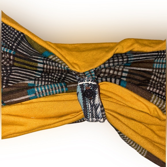 Reversible Scarf - Picture 2 of 5